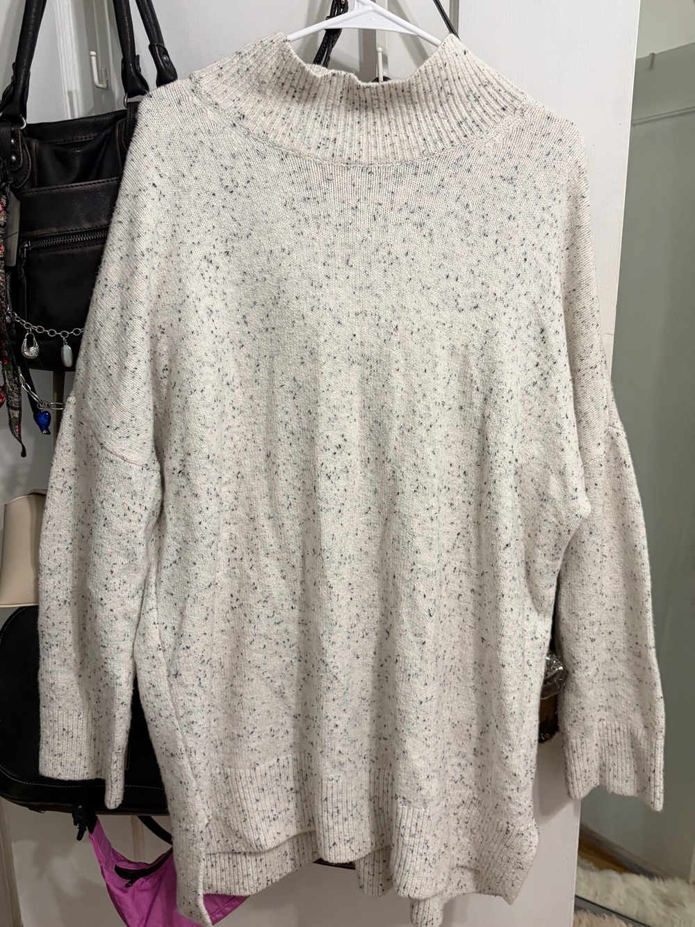 Abercrombie & Fitch Cozy Oversized Cream Speckled Turtle Neck Sweater